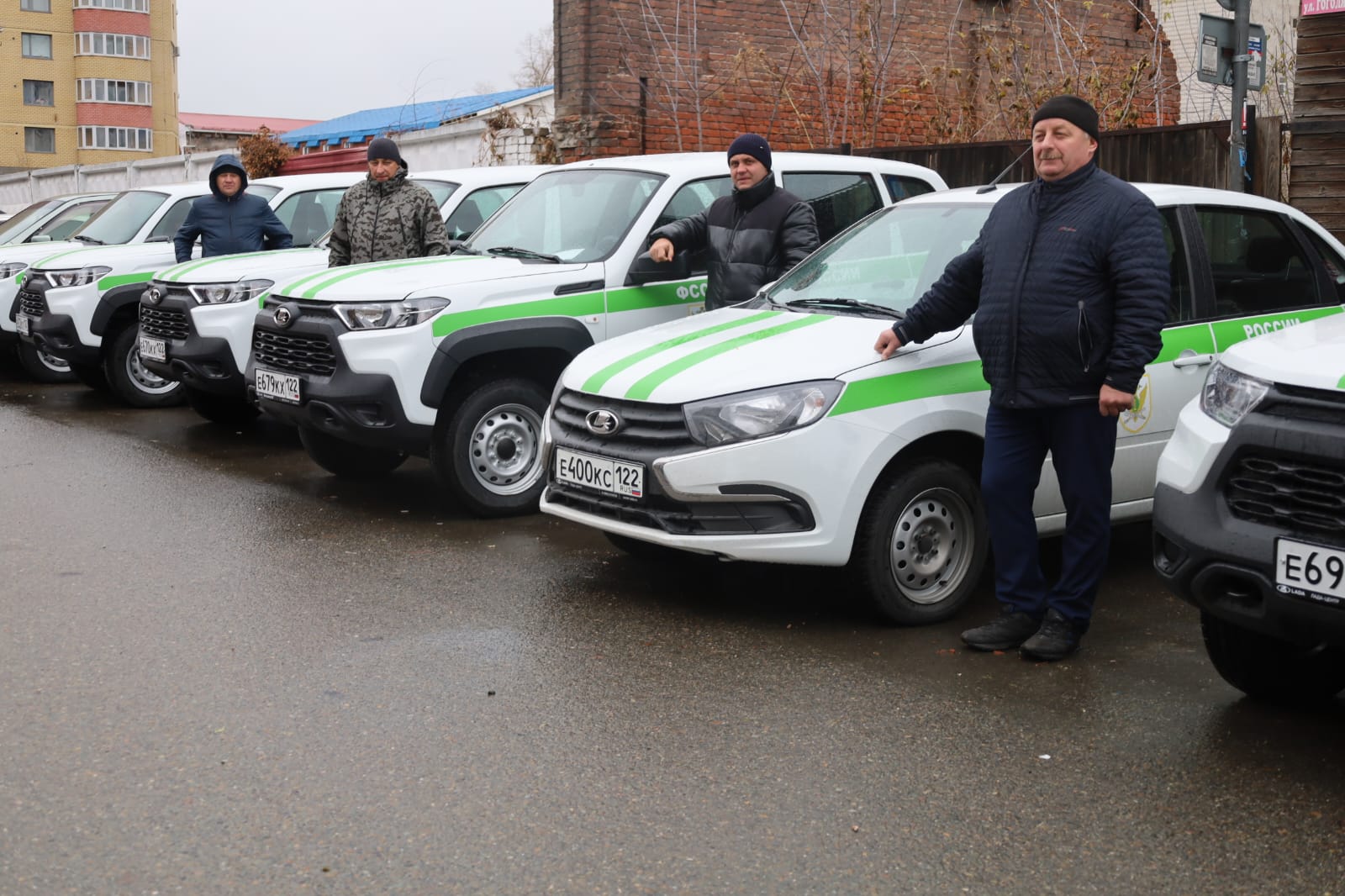 40 новых автомобилей пополнили автопарк Главного управления Федеральной службы судебных приставов по Алтайскому краю.